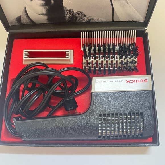 VTG USA Mens Shick Styling Hair Dryer With Comb & Brush 2 Speed Heats - Picture 2 of 12